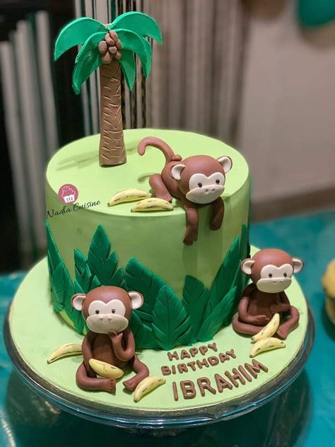 Monkey Party Decorations, Bug Birthday Cakes, Monkey Birthday Cakes, Jungle Birthday Cakes, Rainbow Monkey, Jungle Theme Cakes, Monkey Birthday Parties, 7 Cake, Monkey Cake