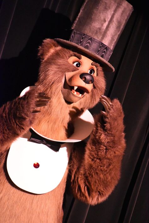 Animatronic Aesthetic, Fnaf 80s Aesthetic, 80s Animatronics, Old Animatronics, Fnaf Vintage Animatronics, Creepy Animatronics, 1980s Animatronic, Vintage Animatronics, Showbiz Animatronics