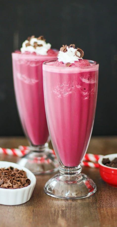 Sweet Beets Recipe, Red Velvet Milkshake, Healthy Red Velvet, Recipes To Bake, Gluten Free Desserts Healthy, Creme Brulee Recipe, Eggless Desserts, Beet Recipes, Milk Shakes