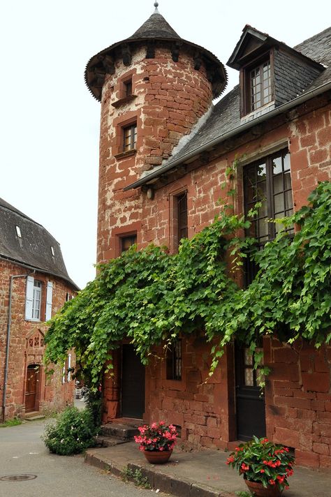 Collonges-la-Rouge l'un des plus beaux village de France | Flickr French Village, Beaux Villages, Limousin, Halle, Cyberpunk, Pinterest Likes, Pastel, France, House Styles