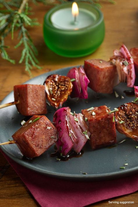 Tis’ the season for this porktastic appetizer: cubes of limited-edition SPAM® Figgy Pudding, dried figs and red onions glazed with balsamic and sprinkled with fresh chopped rosemary. Spam Appetizers, Figgy Pudding Recipe, Figgy Pudding, Dried Figs, Red Onions, Skewers, Red Onion, Tis The Season, Onions