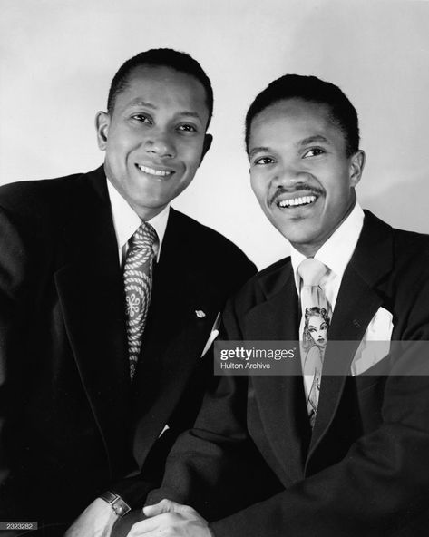 Nicholas Brothers, Black Dancers, African American History Facts, Black Entertainment, Vintage Black Glamour, Black Actors, Black Hollywood, Black Music, Tap Dance