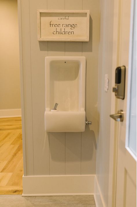 School Water Fountain, Laundry Room/mud Room, Mudroom Laundry Room, Home Bunch, Interior Design School, Drinking Fountain, Laundry Mud Room, Up House, Mud Room