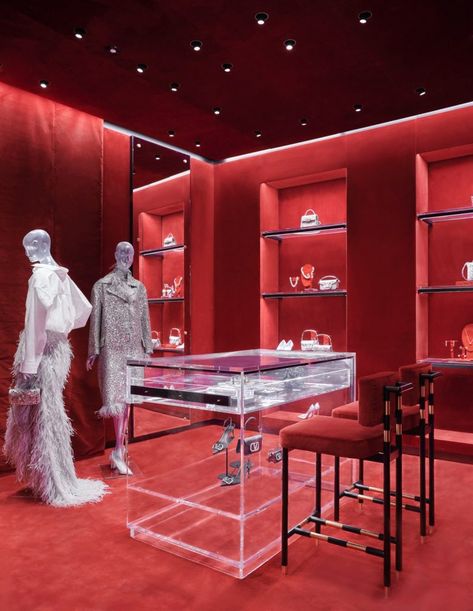 » Valentino store Valentino Interior, Valentino Store, Valentino Paris, African Interior Design, Store Concept, African Interior, Paris Store, Red Room, Roman Fashion