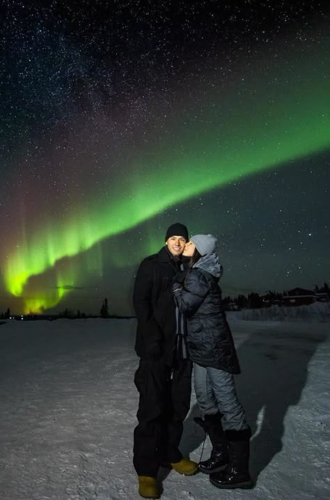 Marriage Proposal Ideas from HowHeAsked Alyssa and K Sean's Proposal Under the Northern Lights Northern Lights Couple Photography, Propose Aesthetic, Northern Lights Proposal, Best Honeymoon, Foto Baby, Marriage Proposals, Future Life, Couple Aesthetic, Travel Life