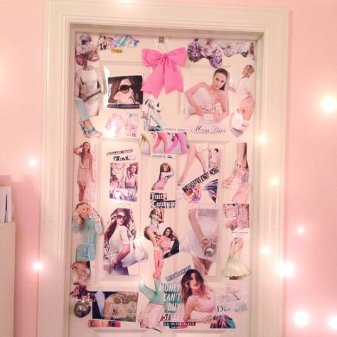 decorate your closet door Tumblr Girly Aesthetic 2013, 2010s Aesthetic, Tumblr Bedroom, Gabi Demartino, Girly Room Decor, Pink Tumblr Aesthetic, Tumblr Rooms, May 1st, Princess Room