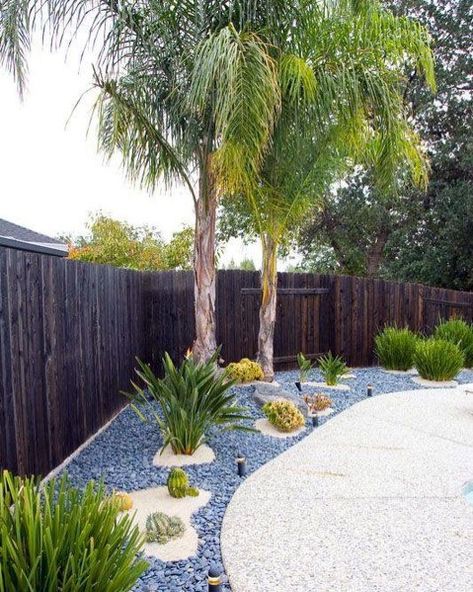 Top 40 Best Pool Landscaping Ideas - Aesthetic Outdoor Retreats Pebbles Decor, Modern Backyard Design, Outdoor Landscape Design, Palm Trees Landscaping, Summer Deck, Deck Pool, Walkway Landscaping, Tropical Backyard, Modern Backyard Landscaping