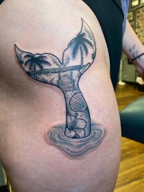 Whale Tail Tattoo, Tail Tattoo, Whale Tattoo, Whale Tattoos, Whale Tail, Tat Ideas, Sea Turtles, Creative Tattoos, Piercing Tattoo