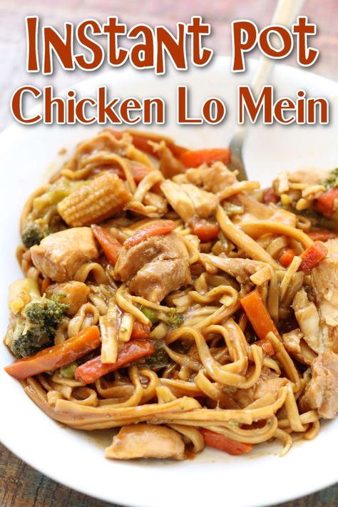 Instant Pot Better Than Takeout Chicken Lo Mein--Noodles, chicken, sauce and vegetables all cooked together in your pressure cooker. It's an easy dump and go recipe. Instant Pot Chicken Lo Mein, Instant Pot Chinese Recipes, Chicken Lo Mein, Chicken Sauce, Lo Mein Recipes, Better Than Takeout, Lo Mein, Instant Pot Recipes Chicken, Instant Pot Dinner Recipes