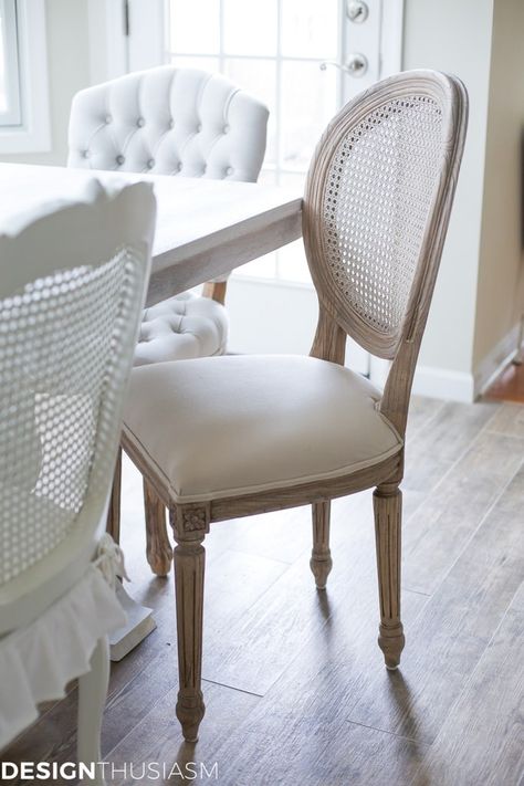 French Farmhouse Furniture, Modern French Home, Provincial Decor, French Provincial Decor, Country Interior Design, French Country Furniture, French Farmhouse Decor, White Dining Table, French Home