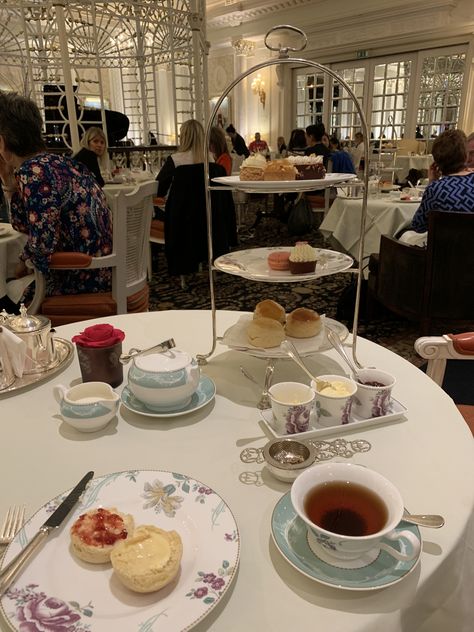 Afternoon tea at the Savoy London The Savoy London, London Afternoon Tea, Savoy London, Afternoon Tea London, Boston Vacation, Tea Restaurant, London Tea, Semester Abroad, Uk Trip