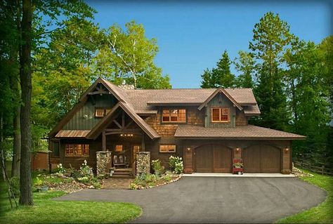 Mountain Cabin Exterior Paint Colors | Cabin exterior? CONSIDER PAINTING THE STUCCO GREEN (I.E ppc-grn15 SALLY'S GREEN FROM PHILIPS PERFECT COLORS) ADN THE TRIM BROWN (PPC-09 mariposa autumn or PPC-R8 Manzanita) Exterior House Colors With Brown Roof, Brown Roof, Rustic Log Cabin, Rustic Exterior, Cabin Exterior, Traditional Exterior, House Siding, Cabin In The Woods, Board And Batten