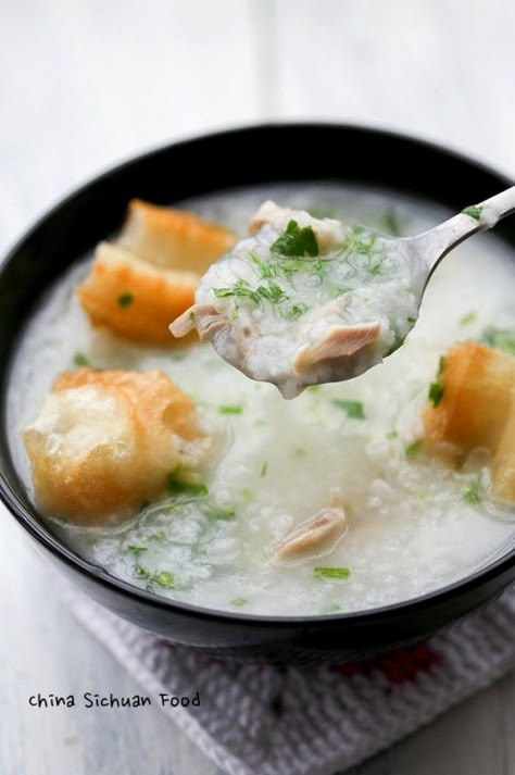 9. Chinese Chicken Congee #greatist https://greatist.com/eat/breakfast-soup-recipes-for-cold-mornings Chicken Congee, Chinese Breakfast, Sichuan Food, Breakfast Soup, Nice Recipes, Warm Breakfast, Chinese Chicken, Asian Soup, Chinese Dishes