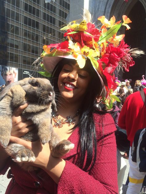 25 Reasons I Absolutely Adore the NYC Easter Bonnet Parade - New York Cliché Easter Bonnet Parade, Silly Hats, Easter Bonnet, Easter Parade, Fashion Family, How Many People, Cotton Ball, Red Hats, Little Bird