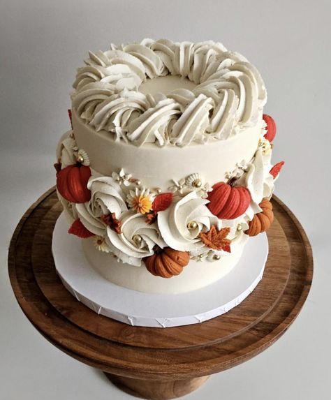 2 Tier Thanksgiving Cake, Fall Cake With Flowers, Pretty Fall Birthday Cakes, Thanksgiving Birthday Cake Ideas, October Birthday Cakes For Women, Cake That Looks Like Pie, Thanksgiving Chocolate Cake, Beautiful Fall Cakes, Fall Vintage Cake