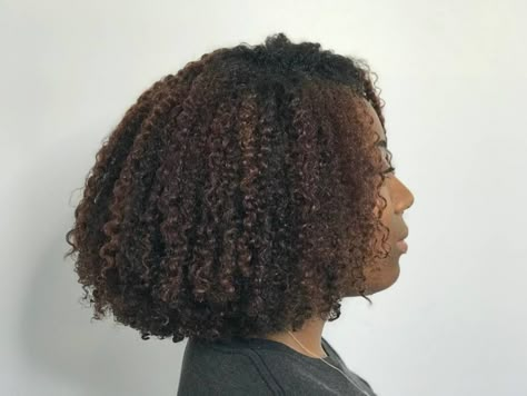 Take your wash-n-go to the next level with these quick and easy steps! After Images:    Products Recipe For Hair Growth, Scalp Spa, Cursed Doodles, Detangling Natural Hair, Natural Hair Highlights, Hair Detox, Natural Hair Cuts, How To Grow Natural Hair, African Hair Braiding Styles