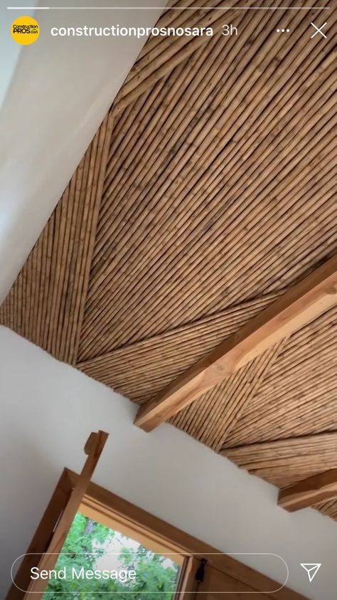 Bamboo Ceiling Design, Bamboo Ceiling Ideas, Rattan Ceiling, Bamboo Roof, Bamboo Ceiling, Bamboo Building, Casa Cook, Bamboo House Design, Bamboo Architecture