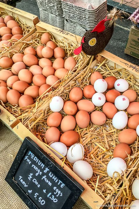 North Cross Road Market - Exciting Guide to the Market in East Dulwich Egg Display Farmers Market, Farmers Market Egg Display, Farmers Market Pictures, Small Farmers Market, Farmers Market Ideas, Mini Market Store Ideas, Farm Market Ideas, London Markets, Supermarket Design Interior