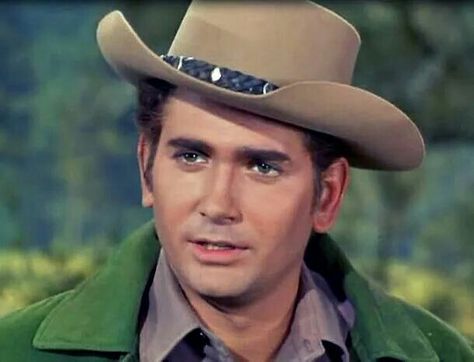 Little Joe Cartwright, Bonanza Tv Show, Michael Landon, Old Movies, Wild West, Pose Reference, Movie Stars, Cowboy Hats, Tv Shows