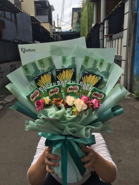 InstgramRjbstore Bouqet Snack Graduation, Graduation Bucket Ideas, Bucket Pocky, Bucket Snack Ideas, Bucket Uang Wisuda, Bucket Snack Graduation, Gift Wisuda Unik, Pocky Bouquet, Bouquet Snack Aesthetic