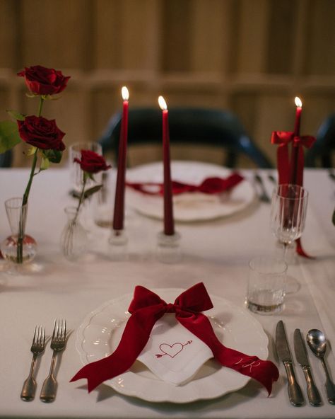 ✨ A table set for love ✨
Drenched in candlelight, adorned with red velvet bows, and kissed by the beauty of fresh roses—every detail speaks of romance. ❤️🌹

A celebration of love deserves a setting as passionate as the story behind it. Cheers to forever, to intimate moments, and to the magic of togetherness. 🥂

Venue @farleighhousebath
Planning & Design @lucyannevents
Photographer @natalieevans_photography
Florist @thepetalemporium
Content creator @theunedited_
Stationery @loupaper_
Cake Desi... Velvet Bows, Velvet Bow, Table Set, Content Creator, For Love, Red Velvet, Florist, Desi, The Magic