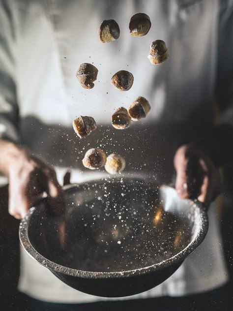 Chef Photography, Chef Boyardee, Barcelona Restaurants, Cooking Photography, Food Shots, Food Photography Ideas, Photo Hacks, Restaurant Photography, Food Styling Photography