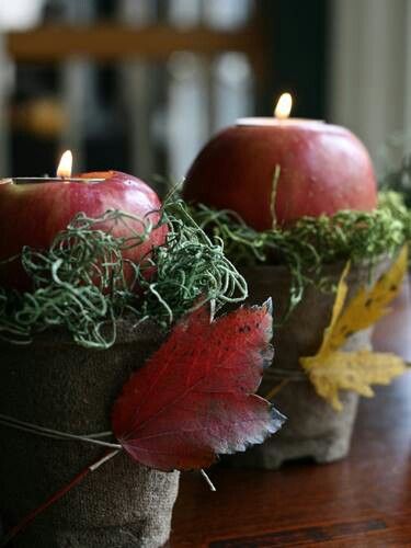 Fall table decoration Country Thanksgiving Decorations, Fall Fireplace, Deco Champetre, Diy Thanksgiving, Fall Deco, Thanksgiving Centerpieces, Diy Centerpieces, Fabulous Fall, Fall Centerpiece