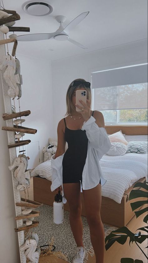 Cute Summer Outfits For Women 20s, Easy Summer Outfits Casual, Tanning Goals, Class Fits, Dubai Outfit, Nanny Outfit, Palm Springs Outfit, Hot Weather Outfits, Fall Basics