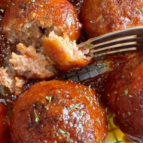 Grammy's Ham Ball Recipe Ham Ball Recipe, Iowa Ham Balls, Ham Meatballs, Kid Dinner, Honey Garlic Meatballs, Ham Balls, Cinnamon Bread Easy, Leftover Ideas, Pork Sausage Recipes