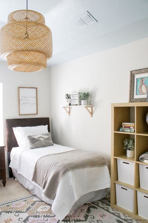 Guest Room With Twin Beds, Blue Ceiling Bedroom, Neutral Guest Room, Ikea Girls Room, Twin Beds Guest Room, Ikea Living, Blue Ceiling, Murphy Bed Ikea, Modern Murphy Beds