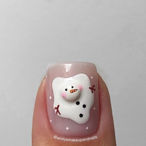 Frosty The Snowman Nail Art, Christmas Nails With Snowman, Nail Art Snowflakes, Fun Winter Nails, Nails Snowman, Snowman Nail, Snowman Nail Art, Xmas Nail Designs, Nail Art Noel