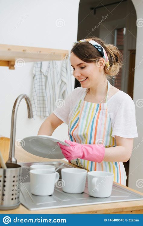 Youtube Page, Happy Woman, Brunette Woman, Rubber Gloves, Happy Women, Cooking Kitchen, A Kitchen, Kitchen Utensils, Stock Images