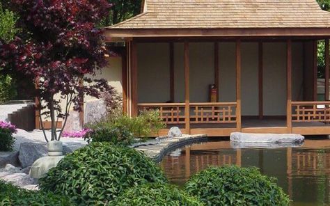 Japanese Tea House and Garden around Koi Pond Japanese Backyard, Tea House Design, Modern Victorian Homes, Shoji Doors, Japanese Style Garden, Deck Railing Design, Japanese Garden Landscape, Japanese Summer, Japanese Tea House