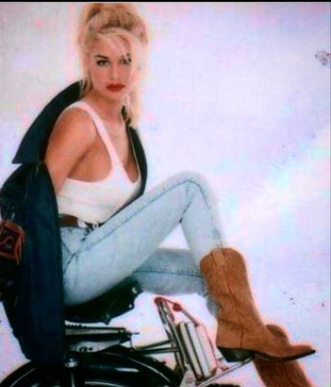 Bobbie Brown Model, Groupie Aesthetic, Metal Girl Style, 80s Groupie, Rock Star Gf, 90s Hollywood, Bobbie Jean Brown, 90s Ads, 80s Models