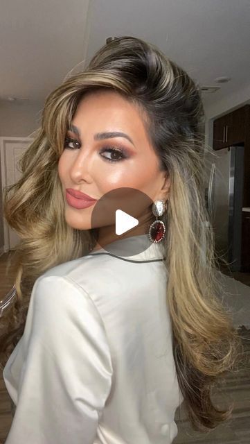 Lina Noory on Instagram: "How To Get Longer Lasting Curls Using The Dyson Airwrap or Shark Flexstyle✨ #beautyhacks #grwm   Beauty Hack: you’ll learn how to pin your hair with bobby pins while your hair is still around the barrel!  This simple step saves you so much time when you’re styling your hair 💫  Today’s affirmation: “I am worthy and deserving of setting and maintaining boundaries that serve me” 🤍  Here’s a step-by-step Dyson Airwrap refresher with an amazing hair hack that you can use to help your curls last longer!  For even tighter curls, make sure to use the thinner barrels as I’m using the thicker ones here!  I prefer looser curls, but for tighter & longer lasting curls make sure to use the thinner barrels 💫  TAG someone who would love this video, & comment any questions you Shark Flex Style Curls, Curling Hair With Dyson Airwrap, Dyson Air Wrap Hairstyles Long Hair, How To Use The Shark Air Wrap, How To Curl Hair With Dyson Airwrap, How To Make Dyson Airwrap Curls Last, How To Make Curls, Curlers Tutorial, Lina Noory