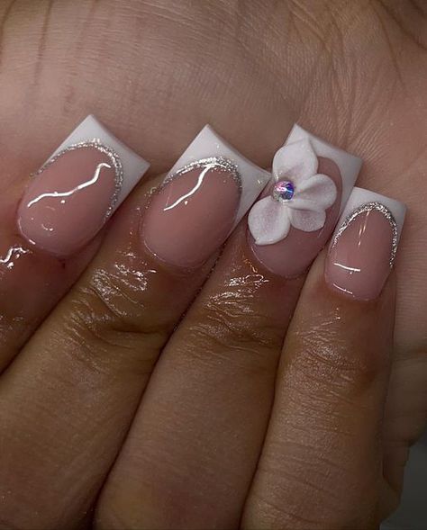 LONG ISLAND NAIL TECH on Instagram: "short frenchies with a 3D Flower😍🫶🏼" Acrylic Nails 3d Flowers Simple, 3d Flower Nails, Acrylic Nail Set, White Acrylic Nails, Girly Acrylic Nails, French Tip Acrylic Nails, Her Nails, French Acrylic Nails, Short Square Acrylic Nails