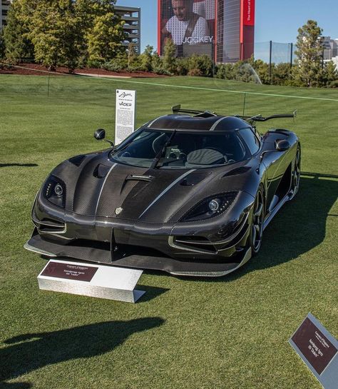 Koenigsegg Regera, Koenigsegg Agera, Custom Sport Bikes, New Luxury Cars, Pimped Out Cars, Mc Laren, Fancy Cars, Pretty Cars, Futuristic Cars