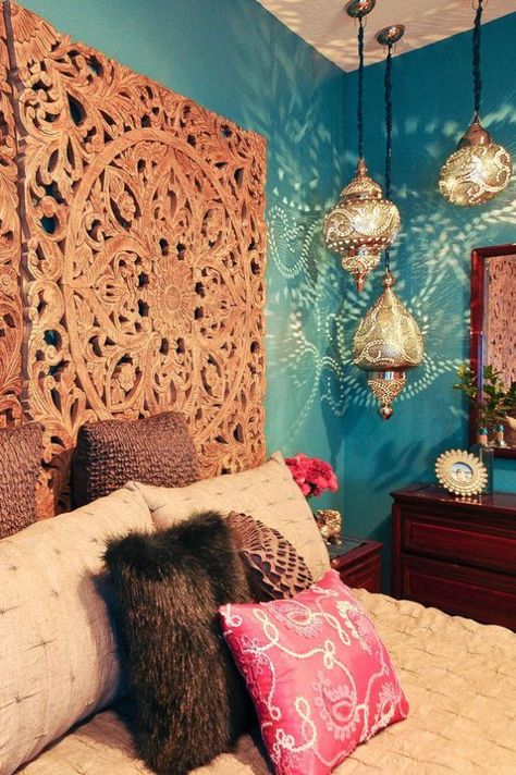 Moroccan Style Decorating - Lighting. Just love the way the lights shine on the walls. Colors are amazing Dekorasi Maroko, Moroccan Style Home, Moroccan Interior Design, Design Marocain, Moroccan Bedroom, Moroccan Home Decor, Moroccan Homes, Moroccan Interiors, Bedroom Light Fixtures