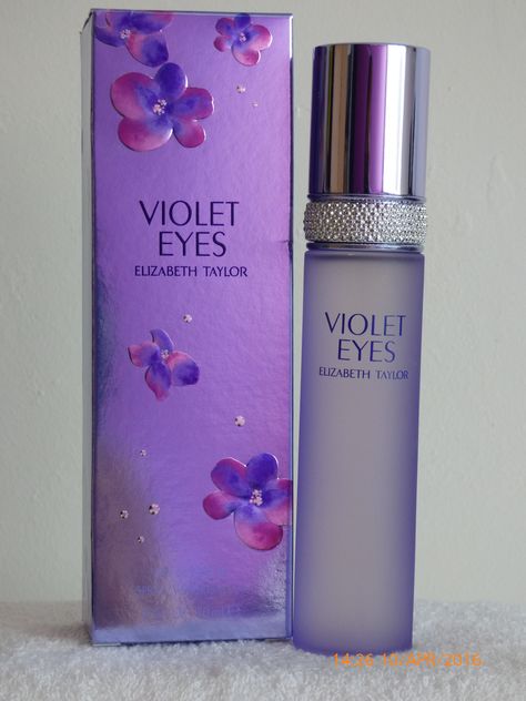 Elizabeth Taylor Perfume, Violet Perfume, Pretty Perfume Bottles, Fragrances Perfume Woman, Perfume Collection Fragrance, Violet Eyes, Perfume Scents, Perfume Lover, Perfume Design