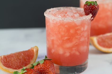 Coconut Moonshine, Smirnoff Raspberry, Gimlet Recipe, Moonshine Recipe, Blood Orange Margarita, Whiskey Recipes, Raspberry Vodka, Moonshine Recipes, Perfect Summer Drink