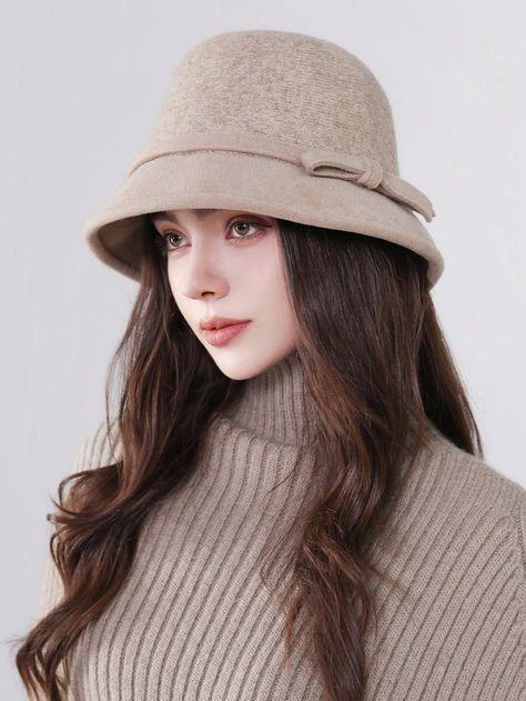 1pc Women's Wool Felt Cloche Style Hat, Elegant French-Inspired Vintage Newsboy Cap For Autumn/Winter, Suitable For Daily Wear, Gatherings And StrollsI discovered amazing products on SHEIN.com, come check them out! Cloche Hat Outfit, Royal Party, Wool Hat Knit, Style Français, Womens Wide Leg Pants, Cloche Hat, Newsboy Cap, Outfits With Hats, Boho Vintage