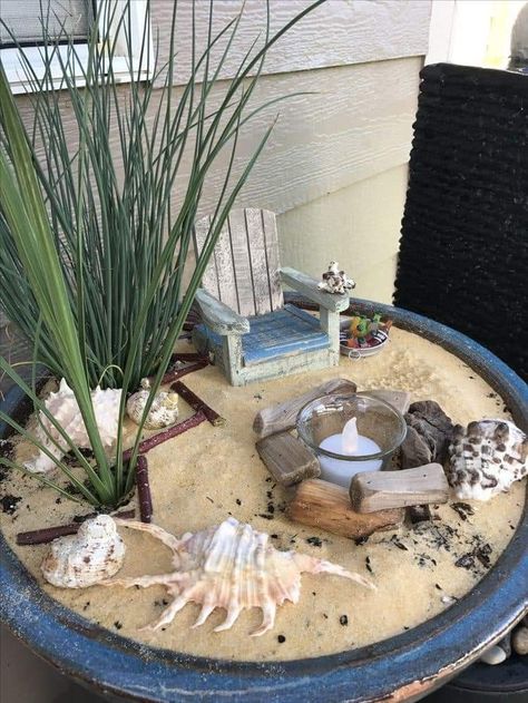 Coastal Fairy Garden, Beach Fairy Garden Ideas, Beach Garden Ideas, Beachy Garden, Fairy Garden Beach, Beach Theme Garden, Mermaid Garden, Beach Fairy Garden, Fairy Garden Pots