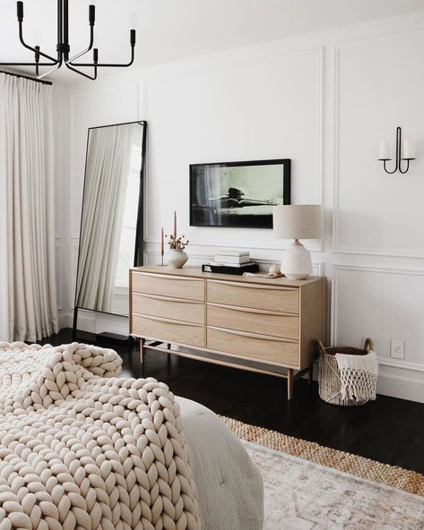 Restyled our dresser with some soft touches after I tidied up all of the items that tend to accumulate on top. Truth is, my dresser always seems to gather clutter which is partly why I don’t often share this side of my room. #ad This is the white oak Lenia dresser from article. It is a great size with plenty of storage. The drawers are soft close which I *love!* I can’t help but admire the dressers clean lines against our wainscoting. Sharing a closer look in my stories! TGIF! #LeniaDresser #O Modern Dressers, Article Furniture, Oak Bedroom Furniture, Mid Century Modern Dresser, Guest Bedroom Decor, Oak Bedroom, Bedroom Wall Colors, White Oak Wood, Double Dresser