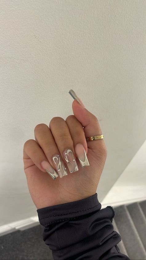 Latina Nails, Grunge Nails, Girly Acrylic Nails, Classy Acrylic Nails, Long Acrylic Nails Coffin, Pink Acrylic Nails, Silver Nails, Square Acrylic Nails, Fire Nails