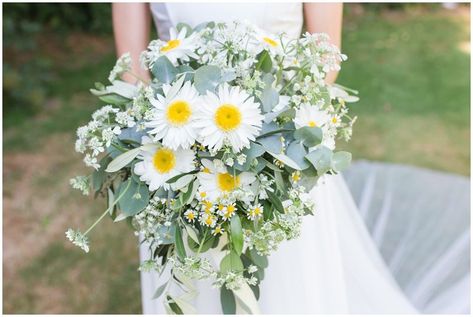 Wedding Planning Boards, Bridge Wedding, Eucalyptus Bouquet, Cow Parsley, Country Style Wedding, Daisy Wedding, Daisy Bouquet, November Wedding, Eucalyptus Wedding