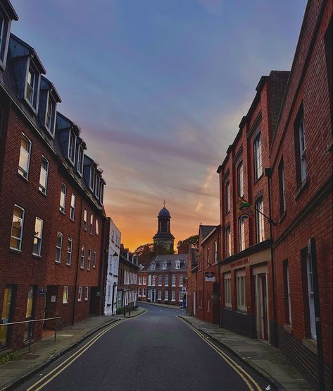 Hogwarts Background, Uk Sunset, Sunset Street, English Ancestry, Shrewsbury Town, Town Aesthetic, Street Background, Production Design, Photography Aesthetic