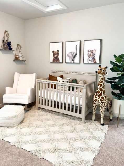 Minimal Safari Nursery, Avery Nursery, Babyletto Crib, Safari Baby Room, Small Nursery Ideas, Design Ložnic, Safari Decor, Newborn Room, Small Nursery