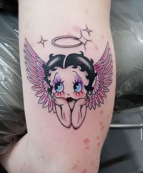 Betty Boop Angel Wings, Betty Boop Memorial Tattoo, Betty Boop Fairy Tattoo, Character Tattoos For Women, Betty Boop Angel Tattoo, Tattoos Betty Boop, Angel Betty Boop, Betty Boop Tattoo Ideas, Cute Creepy Tattoos