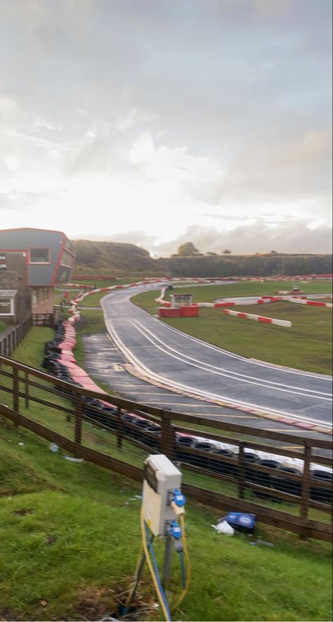 Aesthetic rainy day picture at a racetrack #fashion #tiktok #aesthetic #racetrack #rainyday Aesthetic Rainy Day, Rainy Day Pictures, Fashion Tiktok, Tiktok Aesthetic, Sophomore Year, Race Track, Rainy Days, Camera Roll, Rainy Day