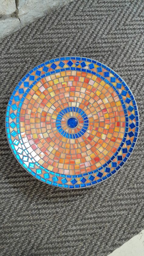 MOSAIC BOWL DONE                                                                                                                                                      More Mosaic Fruit Bowl, Mosaic Plates, Mosaic Garden Table, Mosaic Bowl, Mosaic Rose, Mosaic Plate, Free Mosaic Patterns, Mosaic Birdbath, Mosaic Art Diy